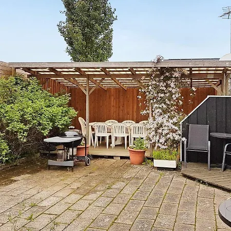 6 Person In Borkop-by Traum *